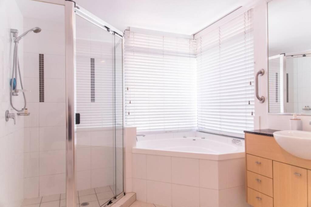 Alexandra Headland Resort With Stylish Stays Eksteriør bilde